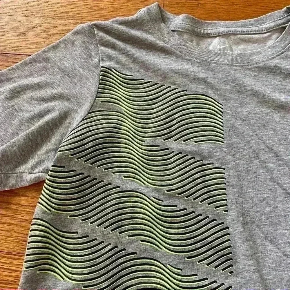 The Nike Tee Dri-fit